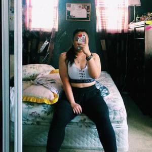 Meet your Posher, Tania